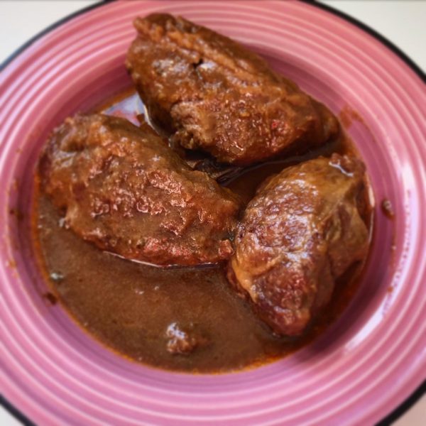 Carrilleras de cerdo o vaca (o rabo de toro) en salsa que te mueres